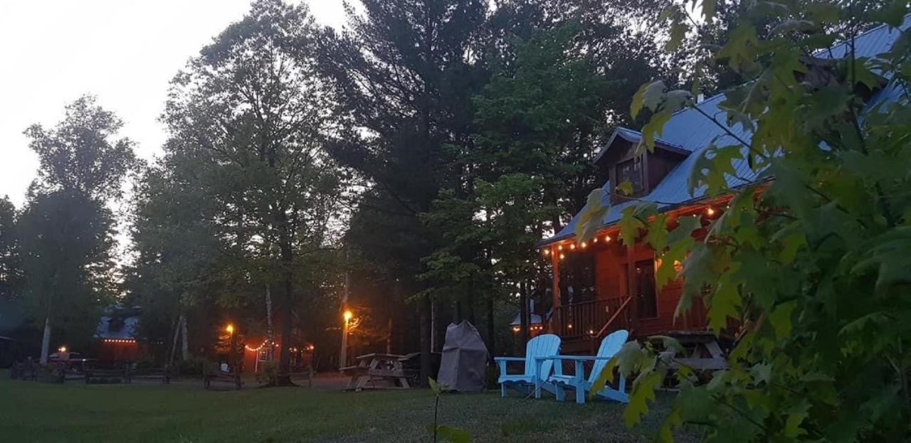 Les Chalets Sur Le Cap Saint Joachim Exteriér fotografie